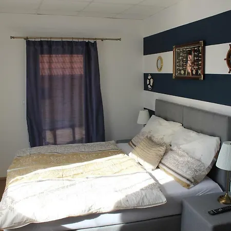Guest house Nautica 2*