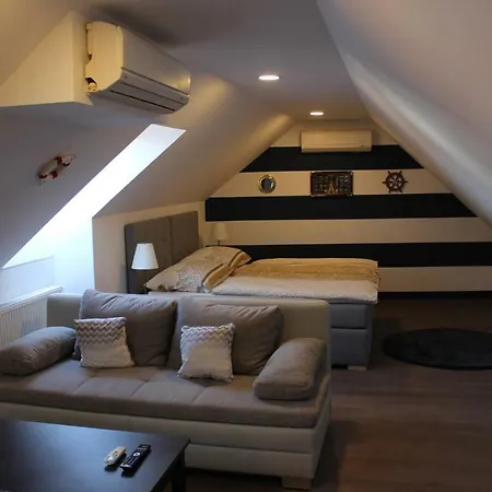Nautica Guest house Podebrady